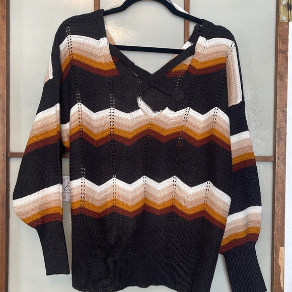 Full Circle Trends 70s Inspired Sweater - Picture 2 of 2